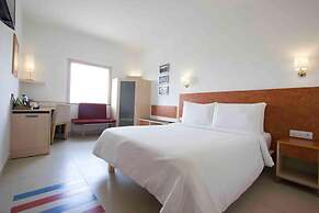 Kalyan Grand - a business hotel