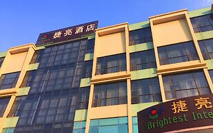 Cheng Yue Selected Hotel Guangzhou Junye Nangang Branch
