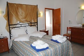 Skiathos Island Suites