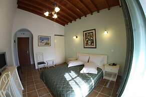 Skiathos Island Suites