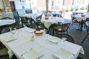 Skiathos Island Suites