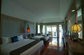 Nakara Long Beach Resort