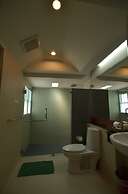 Nakara Long Beach Resort