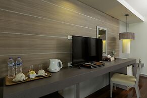 Nakara Long Beach Resort