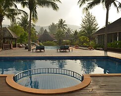 Nakara Long Beach Resort