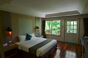 Nakara Long Beach Resort