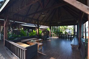 Nakara Long Beach Resort