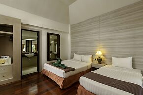 Nakara Long Beach Resort