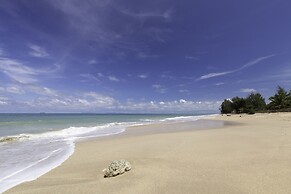 Nakara Long Beach Resort