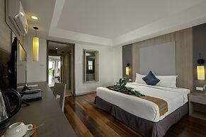 Nakara Long Beach Resort