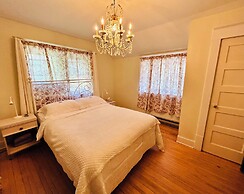 Auberge De Mon Petit Chum B&B