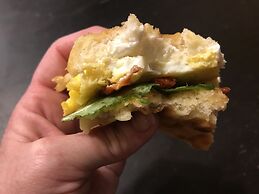 Auberge De Mon Petit Chum B&B