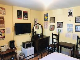 Auberge De Mon Petit Chum B&B