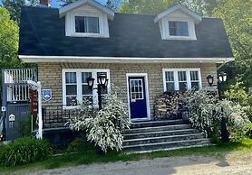 Auberge De Mon Petit Chum B&B