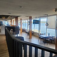 Anchor Inn And Suites