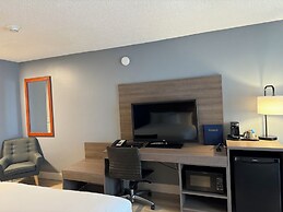 Anchor Inn And Suites