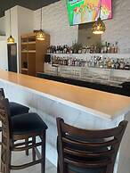 Anchor Inn And Suites