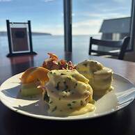 Anchor Inn And Suites