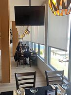 Anchor Inn And Suites