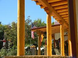 Red Horse Bed and Breakfast