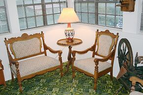 Red Horse Bed and Breakfast