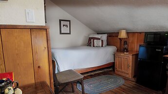 Red Horse Bed and Breakfast