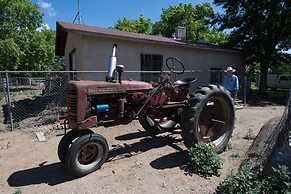 Red Horse Bed and Breakfast