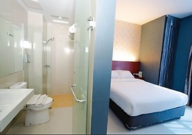 The Crew Hotel Kualanamu International Airport