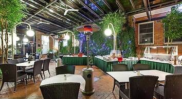 Mercure Maitland Monte Pio