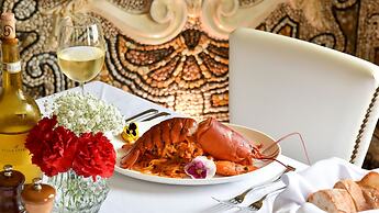 The Villa Casa Casuarina