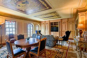 The Villa Casa Casuarina