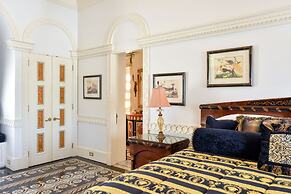 The Villa Casa Casuarina