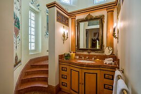 The Villa Casa Casuarina