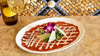 The Villa Casa Casuarina