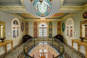 The Villa Casa Casuarina