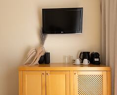 Ariadne Beach - Adults Only