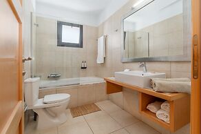 Ariadne Beach - Adults Only