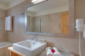 Ariadne Beach - Adults Only