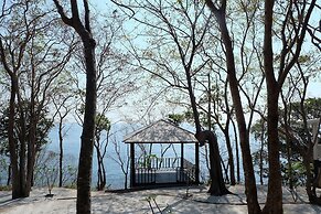 The C Samet Beach Resort