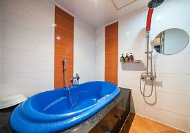 V Hotel