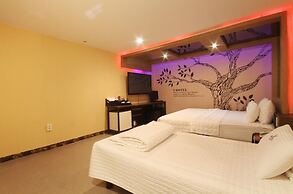 V Hotel