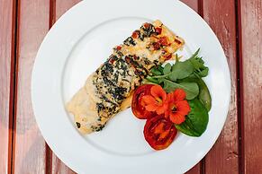 Heaven Restaurant & Boutique Hotel