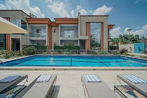 Heaven Restaurant & Boutique Hotel