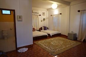 Mani Home Guesthouse