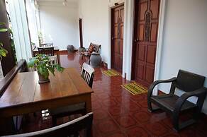Mani Home Guesthouse