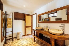 The Gili Beach Resort