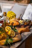 Cunda Battalos Küçük Otel