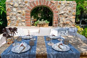 Cunda Battalos Küçük Otel