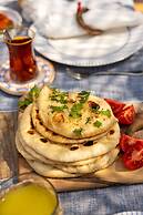 Cunda Battalos Küçük Otel