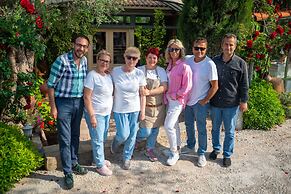 Cunda Battalos Küçük Otel